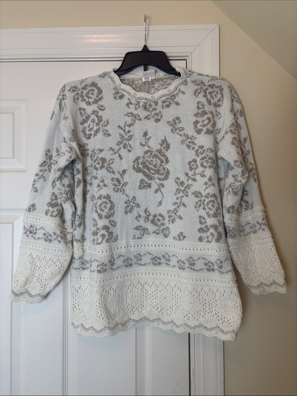 Holiday Time Vintage Cream Sweater with Taupe/Gold Floral size Medium